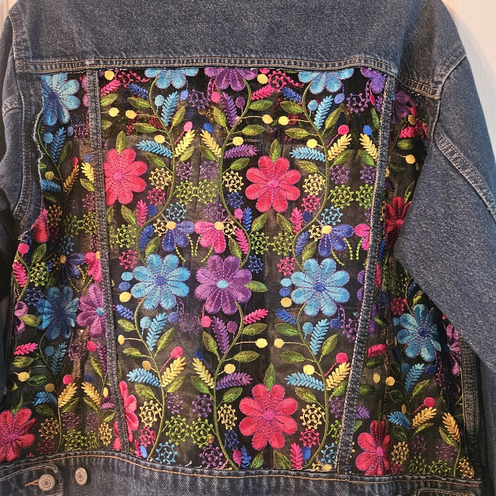 Embroidered Floral Denim Jacket - Blue - Picture 3 of 12
